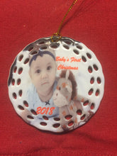 Load image into Gallery viewer, Heat Sublimation 3&quot; Porcelain Wreath Christmas Ornament